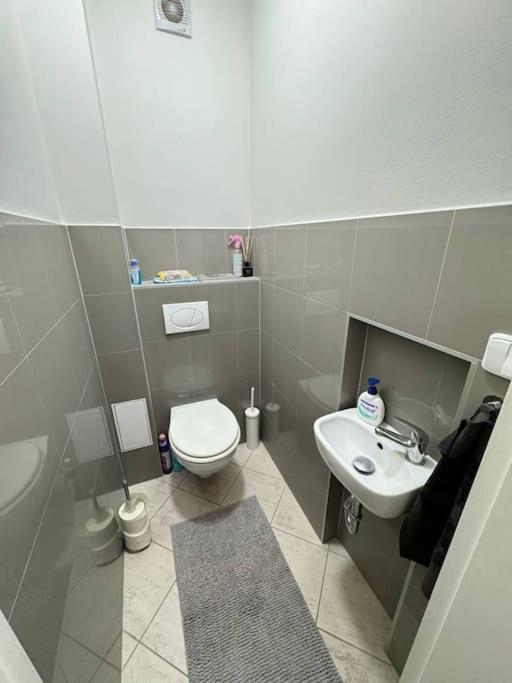 Ferienwohnung Cozy Karlin Prag Exterior foto